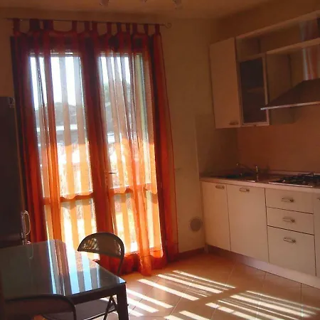 Apartment Orange & Mandarin