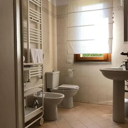 Apartment Orange & Mandarin Lucca